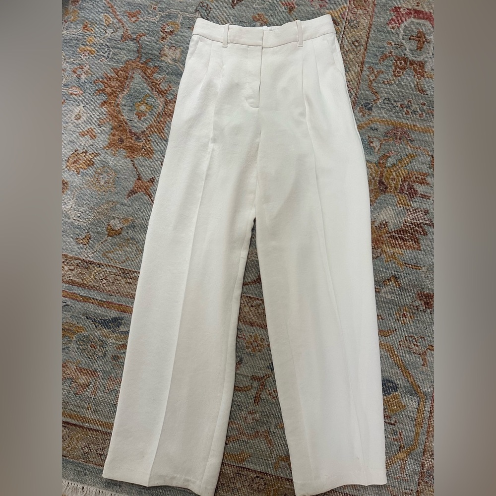 Aritzia Effortless Pants in Birch